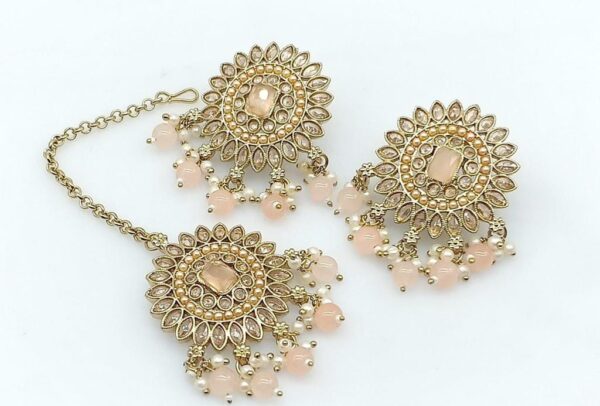 Earring With Tikka | Jewellery