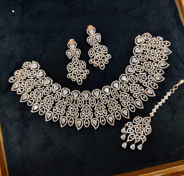 Necklace set