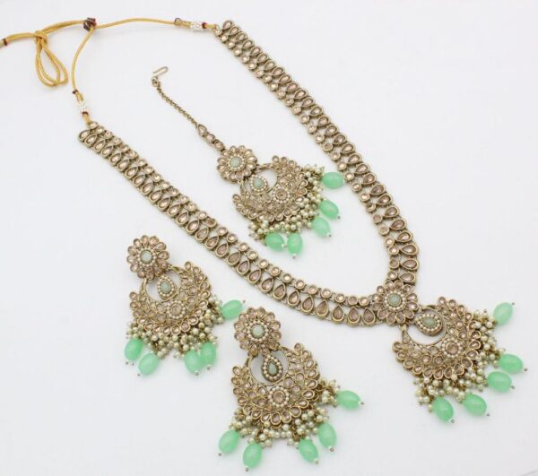 Necklace set