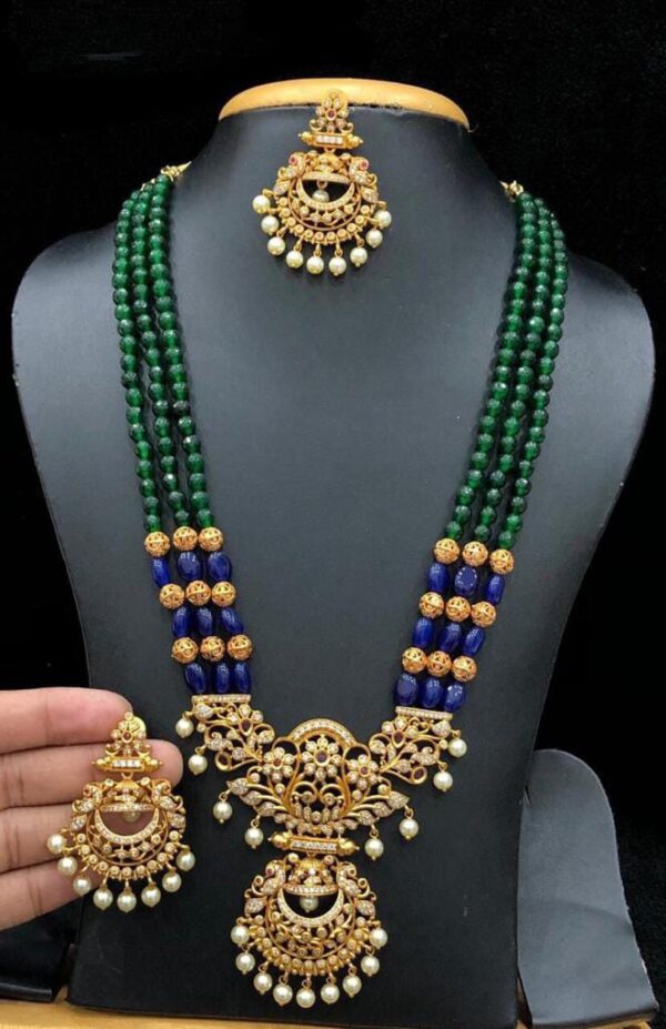 Necklace set