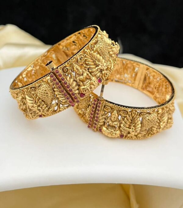 Bangles